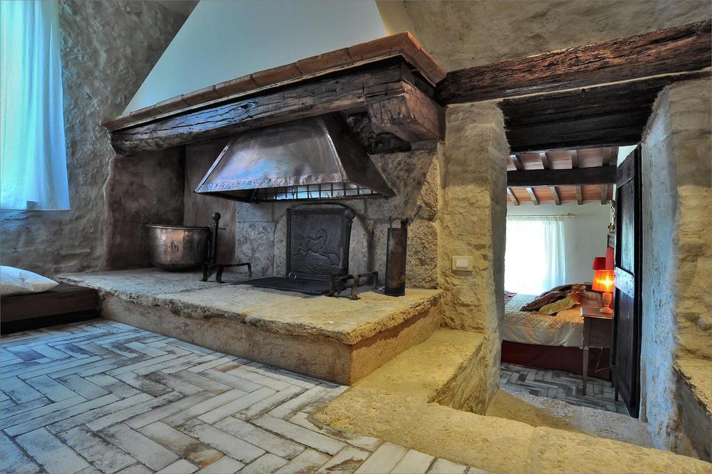 Agriturismo La Pieve กอลเลวัลเดลซา ภายนอก รูปภาพ